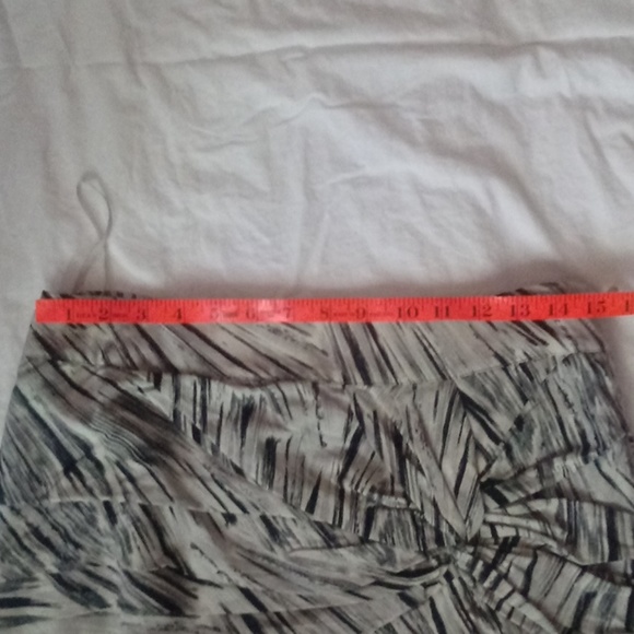 Leifsdottir Anthropologie skirt 10 - Picture 4 of 5